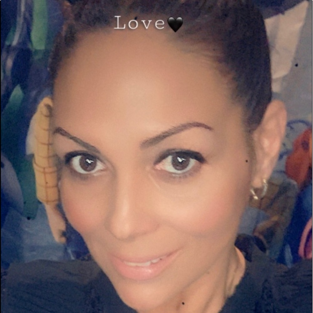 Meet your Posher, Norma